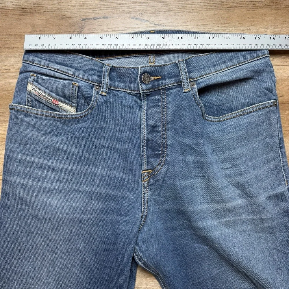 Diesel 2005 D-Fining Jeans Men 30x32 Blue Regular Tapered Stretch 5 Pocket 09D54